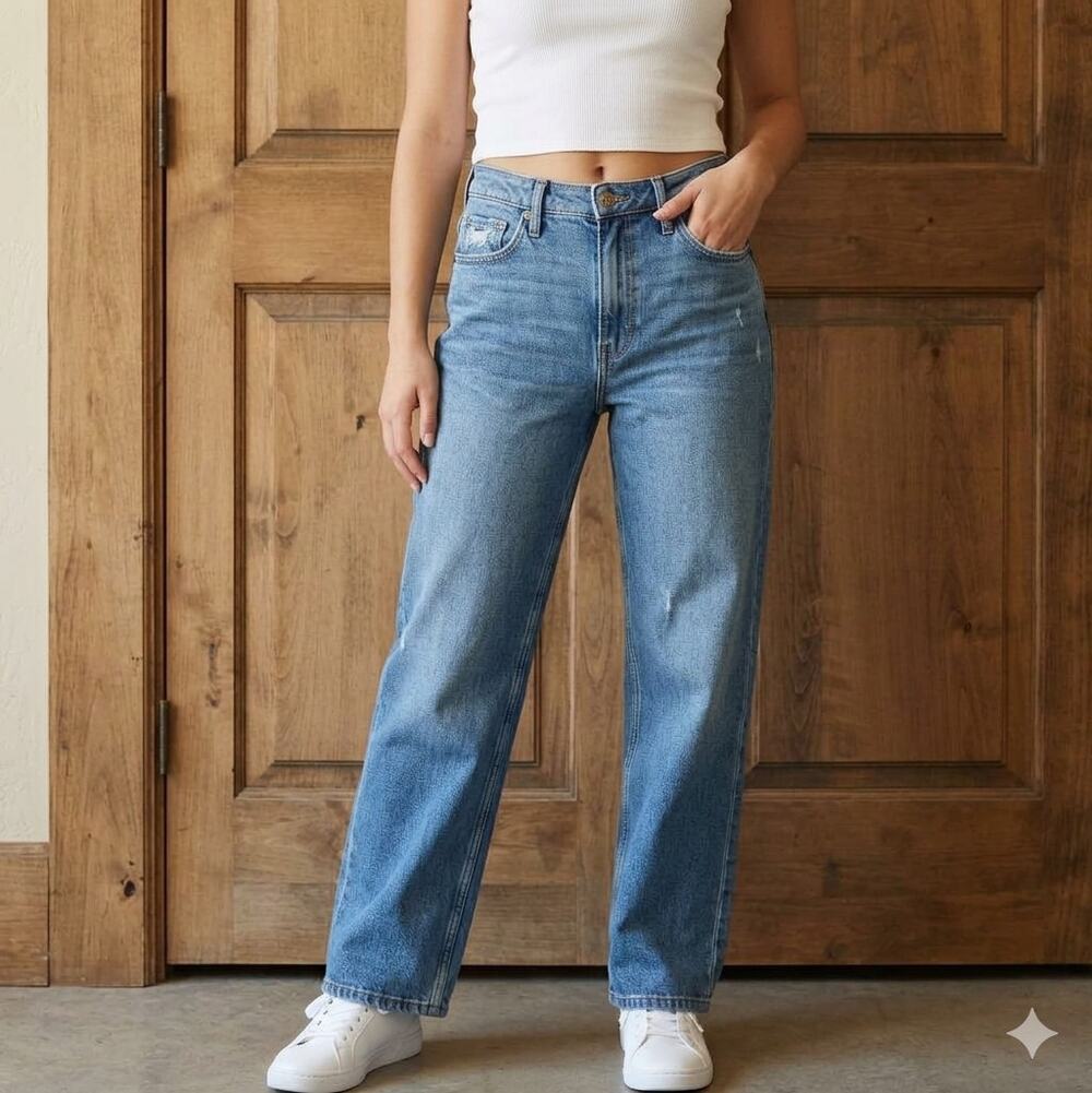 Hollister Ultra High-Rise Dad Jeans 3 R W26 L31 Blue Distressed Denim